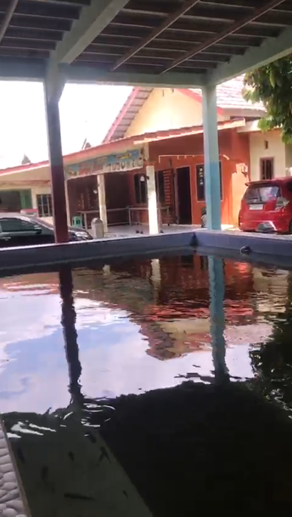 Suasana Kolam Terapi Rule Athallah